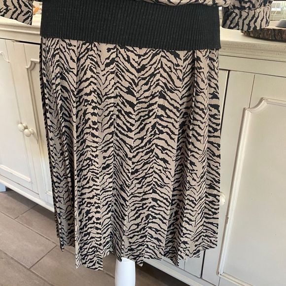 Vintage Liz Petites Inc Leopard Dress Size 8 - Picture 6 of 9